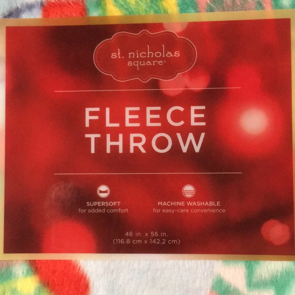 New 1 St Nicholas Square Mittens Hats Print Fleece Throw Blanket Blue Red Green